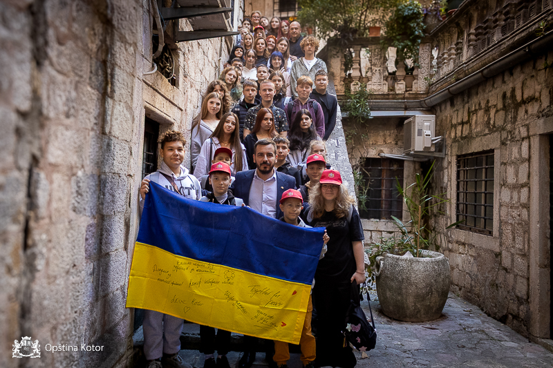 DJECA IZ ZAPOROŠKE OBLASTI U...